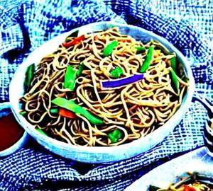 Veg Schezwan Noodles