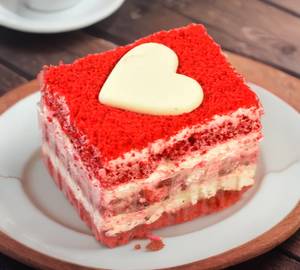 Red velvet pastry
