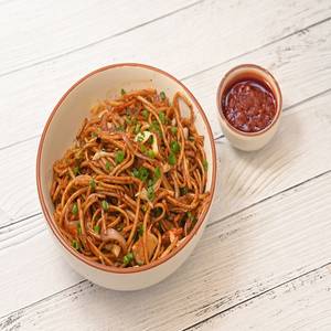 Chicken Chilli Basil Noodles