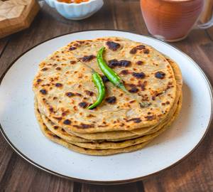 2 Pyaaz Paratha ,Pickle N Curd