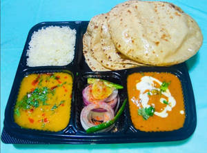 Mini Thali With Tandoori Roti