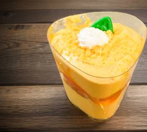 Mango mousse pastry