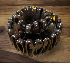 Kitkat chocolate cake [500 grams]