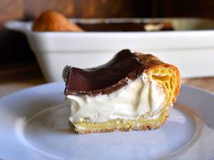 Chocolate Eclair*
