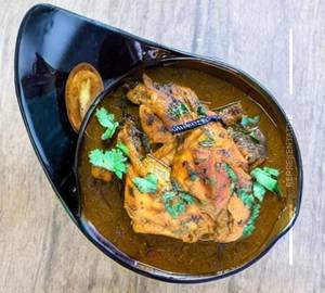 Lehsuni Kadai Chicken                             
