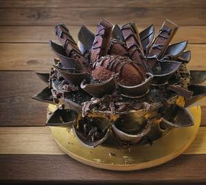 Kitkat oreo mix cake [500 grams]