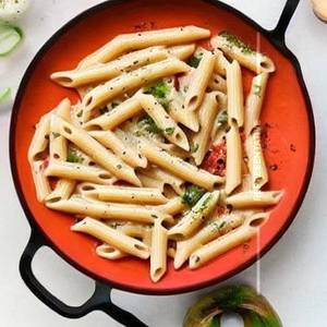Alfredo White Sauce Pasta (Penne)
