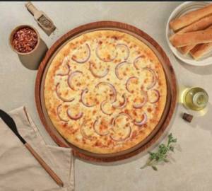 Fried Onion Pizza [ Medium - 8 Inch ]