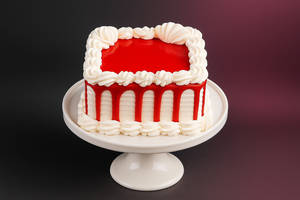 Mini Strawberry Cake 250 Gms Eggless