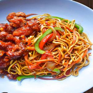 Egg Noodles & Chilli Chicken