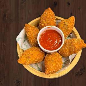 Veg Kurkure Momos
