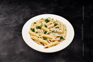 White Sauce Pasta