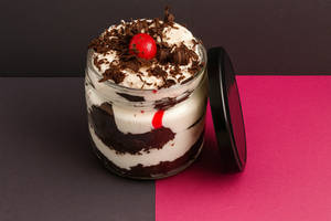 Black Forest Jar Cake