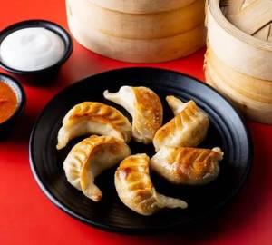 Paneer Fried Momos (8 Pcs)