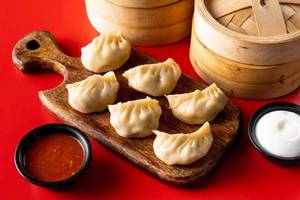 Paneer Momos (8 Pcs)