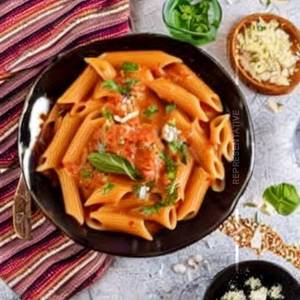 Chicken makhani gravy pasta