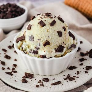 Chip Chocolate Ice Cream [500 ml]