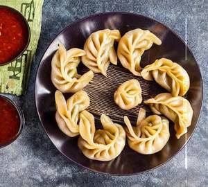 Momo's fried