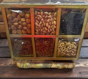 Diwali Gift Box 6 Partition ( 600 grams )