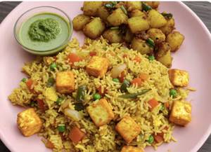 Paneer fried rice with aloo bhaji and chutney