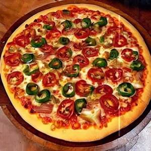 Onion cheeze tomato capsicum
