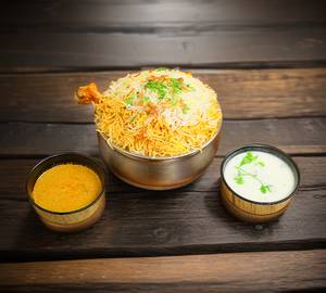Chicken Dum Biryani [Regular 1100 Grams]