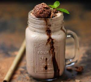 Ferrero Rocher with Top Layer Ice Cream