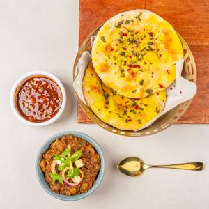 Amritsari Kulcha Cholley