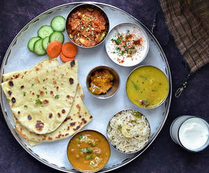 Punjabi thali