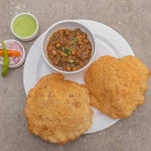 Chole [200 ml] with 2 poori