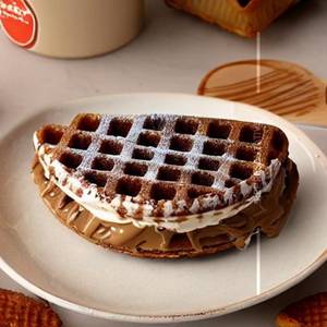 Biscoff 'N' Cream Waffle