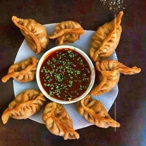 Fried chicken momos