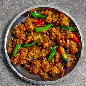 Veg Crispy In Hot Garlic Sauce