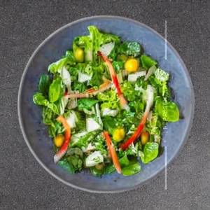 Seasonal Green Salad