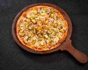 Paneer Tikka Pizza