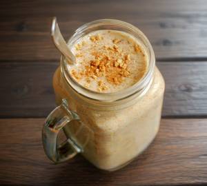 Cashew Red Dates Shake with Top Layer Ice Cream