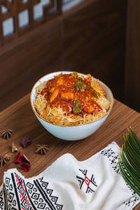 Pan-fried Noodles In Hunan Sauce