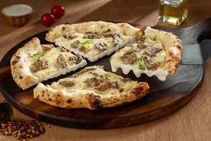 Woodfired -  Mushroom With Truffle Oil Cheese Burst Pizza