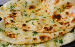 BUTTER NAAN