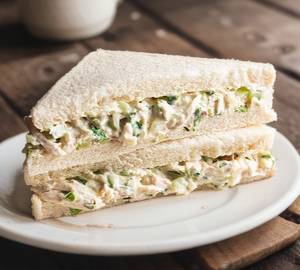 Creamy chicken sandwich