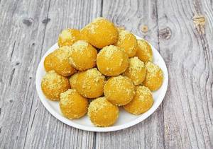 Besan Ladoo