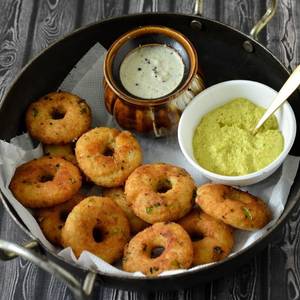 Medu vada [2 pieces]