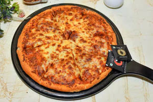 Double Cheese Pizza