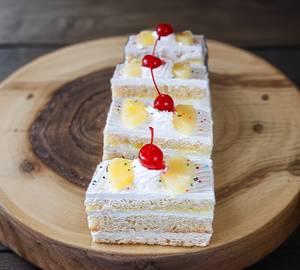Pineapple pastry
