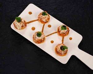 Laal Roti & Chicken Bruschetta