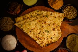 Stuffed Naan [Paneer]