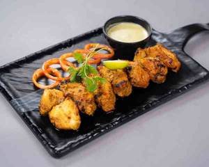 Kasaundi Fish Tikka, Toum Mayo