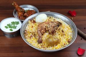 Chicken Biryani With Chicken Kosha