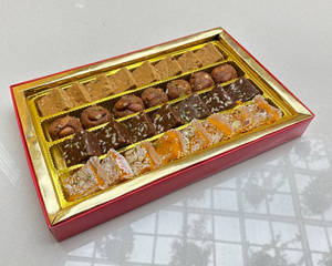 Special Gift Pack Assorted Sweet Box