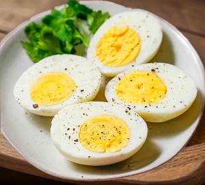 Boiled eggs eggs